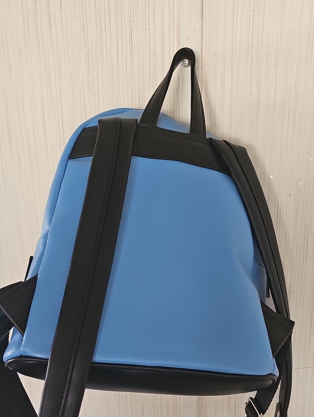 Blue & Red Huggy Wuggy Graphic Backpack - Picture 2 of 3